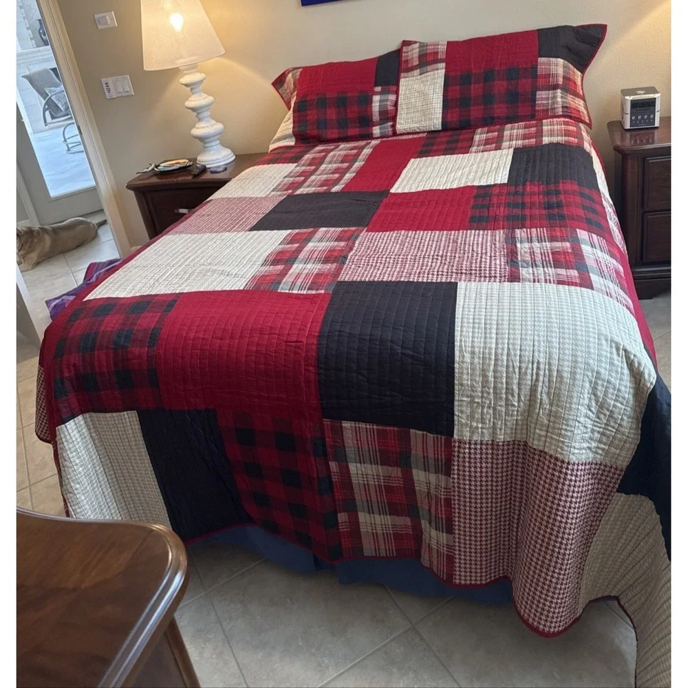 WOOLRICH Quilt King Patchwork 3pc Red Black Bedding Shams Vintage 108x92 Cabin
